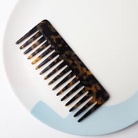 Image 2 of *SECONDS* Torty Comb