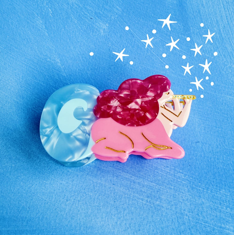 Image of Centaur Hair Claw