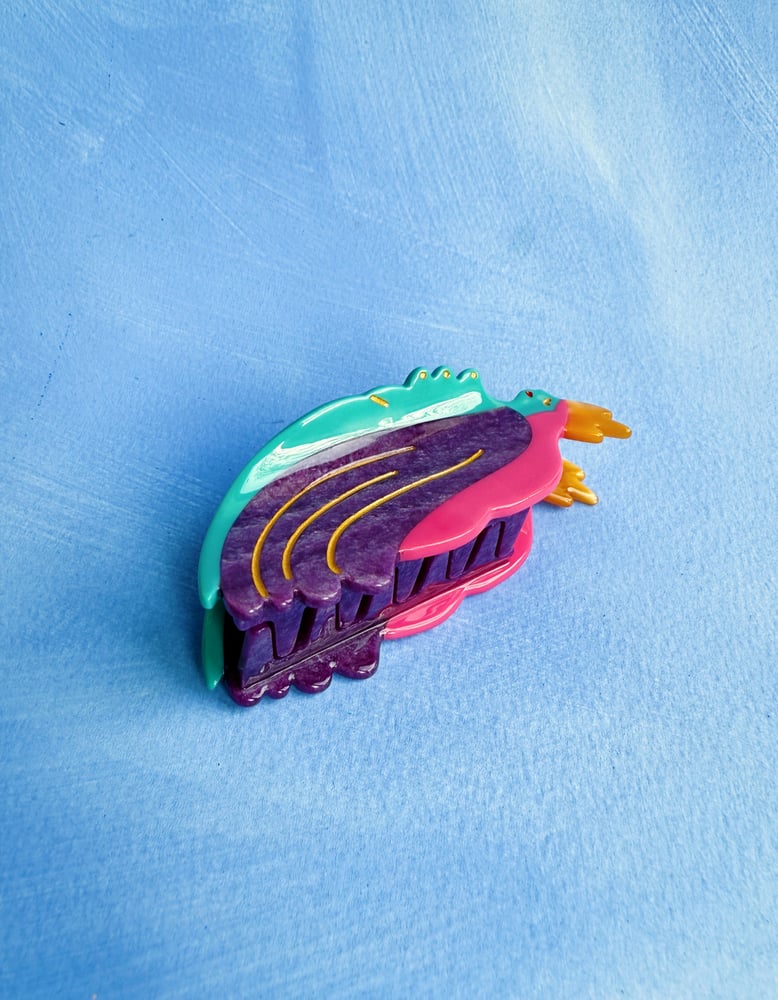 Image of Harpy Hair Claw 🦅