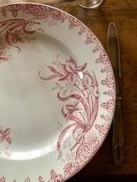 Image 1 of Assiettes Iris en terre de fer 