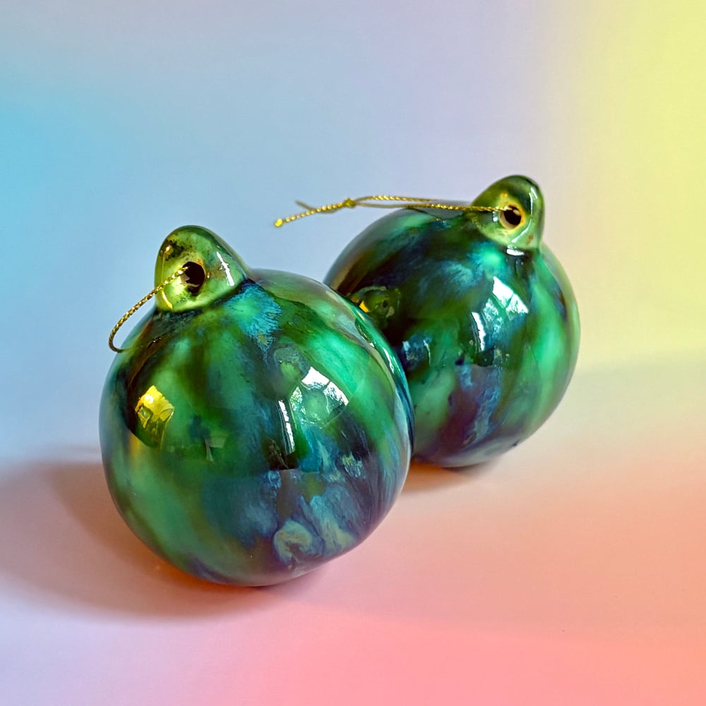Image of Aurora Glaze Bauble