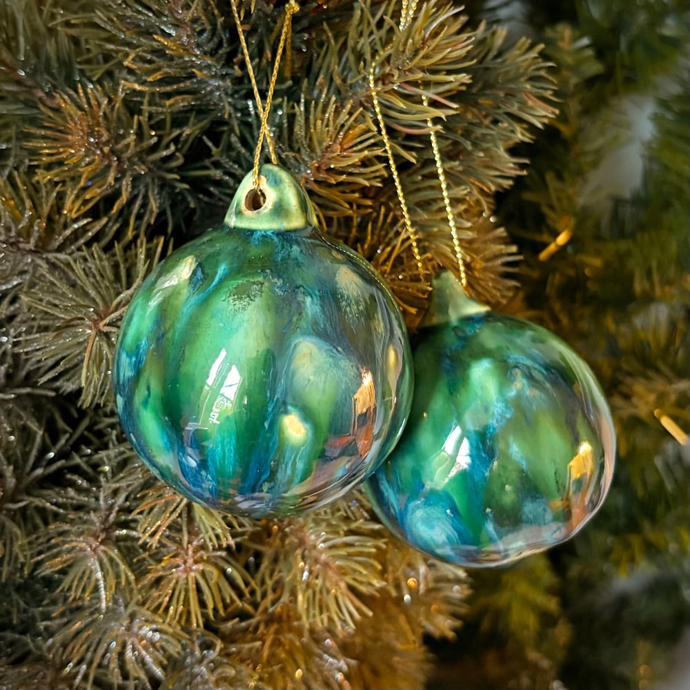 Image of Aurora Glaze Bauble