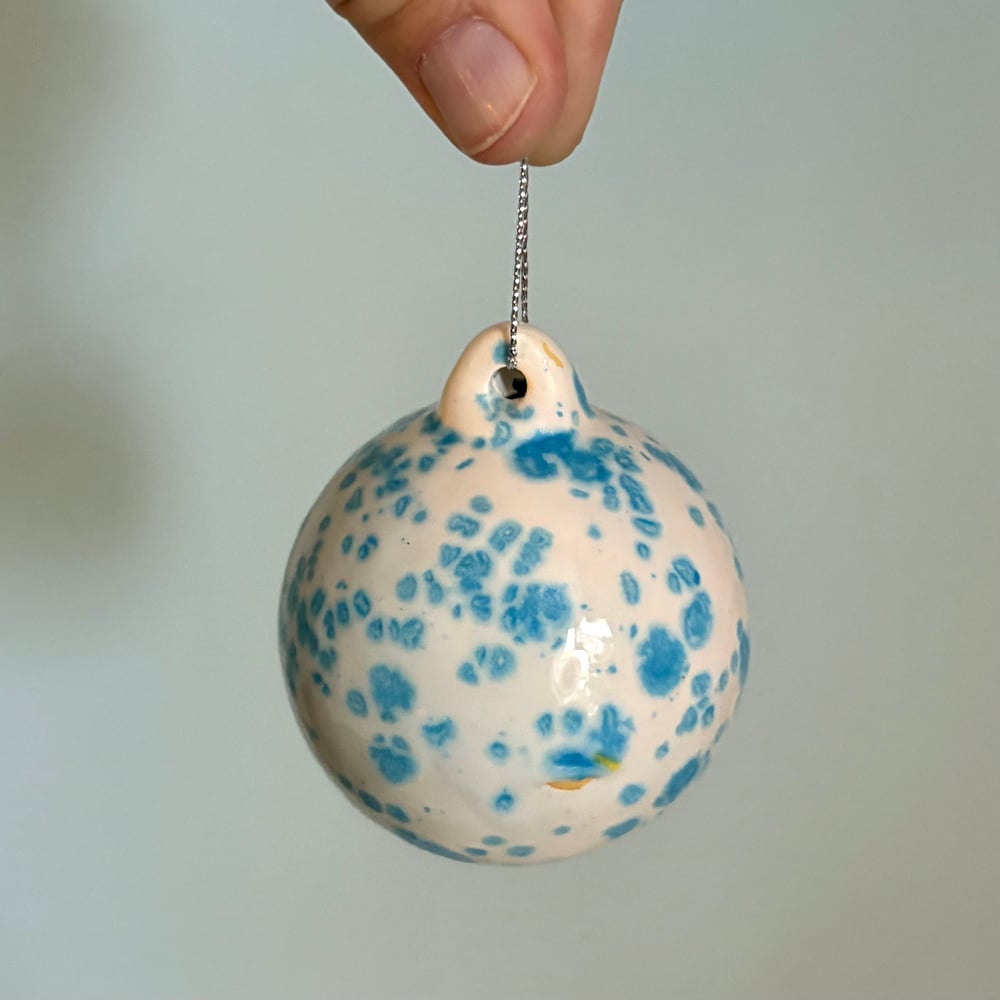Image of Morning Frost Glaze Bauble
