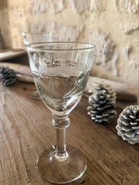 Image 2 of Verres à apéritif anciens 