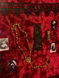 Image 4 of Vampire Moodboard mit echter Fledermaus - 20x20cm
