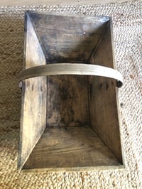 Image 4 of Panier à vendanges en bois rénové 