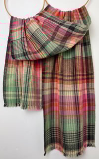 Image 2 of Aval Gwlanek (Peach)