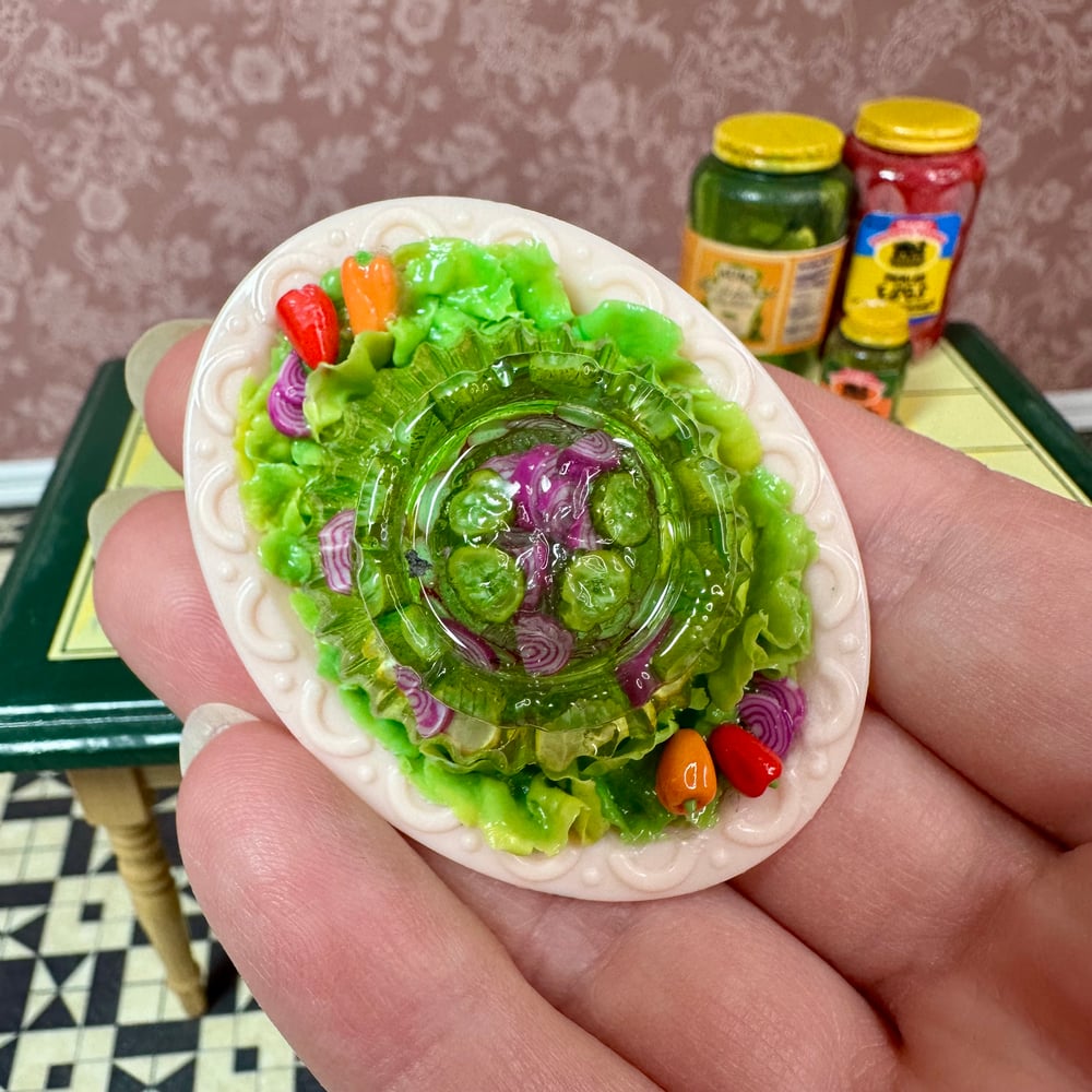 Image of Onions, Pickles, Squash Gelatin