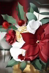 Image 2 of THE CHRISTMAS BOUQUET