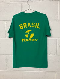 Image 2 of Brazil '81/82, green M (18.5"P2P, 27"S2H) 