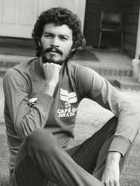 Image 4 of Brazil '81/82, green M (18.5"P2P, 27"S2H) 