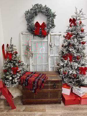 Image of 12/6 :  BYOC Christmas at the Studio