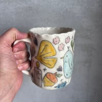 Image 5 of Porcelain Drawing Mug 17