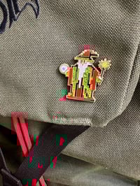 Image 5 of Rasta Wizard Enamel Pin on Shiny Gold