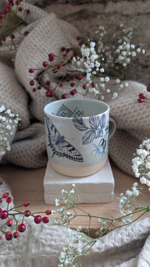 Image of Stoneware Cup F84