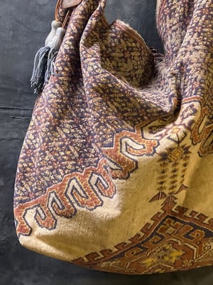 Image of carpet bag - no. 01