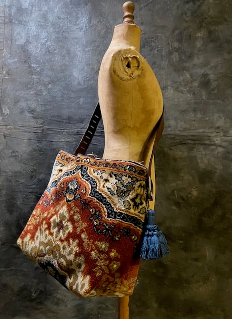 Image of carpet bag - no. 02