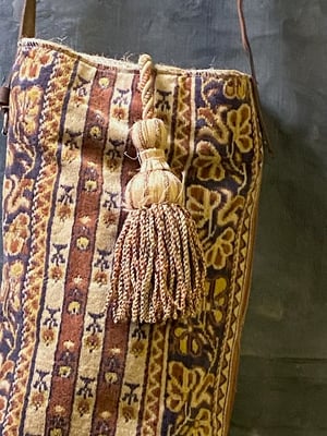 Image of carpet bag - no. 03