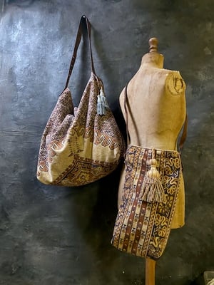 Image of carpet bag - no. 03