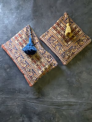 Image of carpet pouch - no. 02