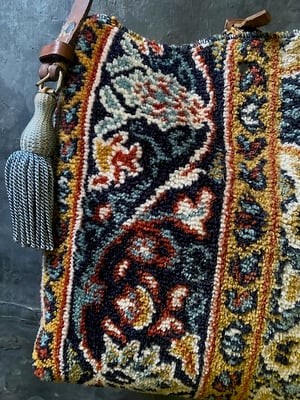 Image of carpet bag - no. 04