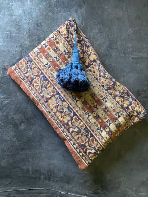 Image of carpet pouch - no. 03