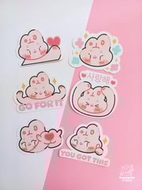 Image 2 of Adesivo Coniglio Fiori Colorati