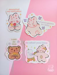 Image 2 of Adesivo Orso con Frase Motivazionale