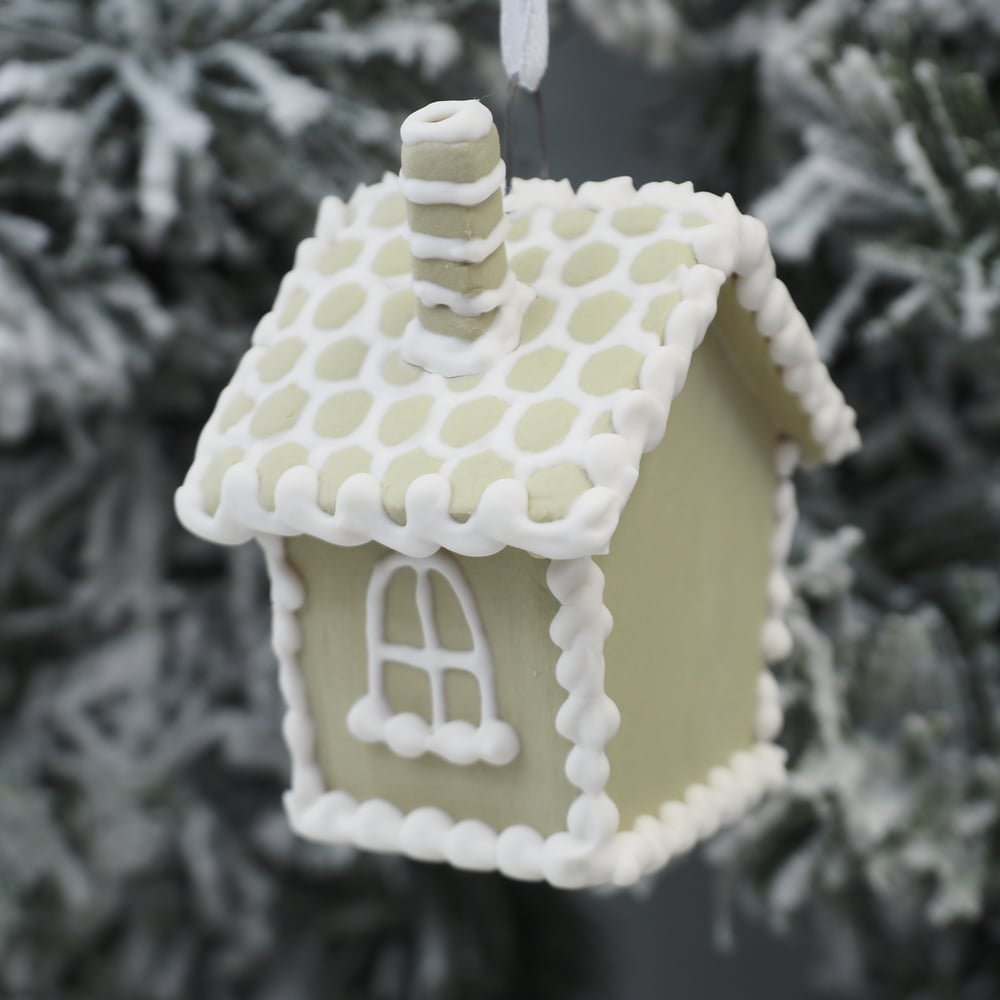 Image of Gingerbread House 007