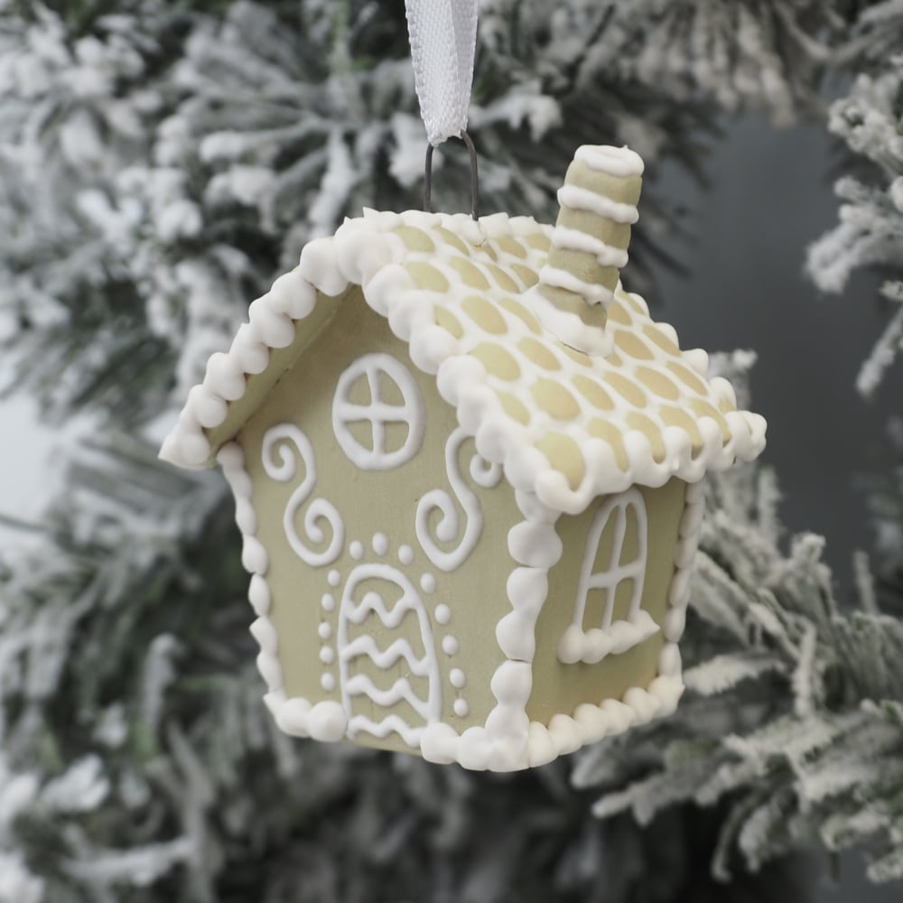 Image of Gingerbread House 007