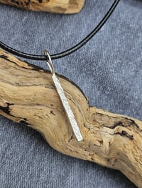 Image 3 of Mens Necklace - Square bar of Silver with criss cross pattern 