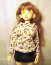 Image 2 of Handmade beige floral sweatshirt for MINIFEE, slim 1/4 bjd doll