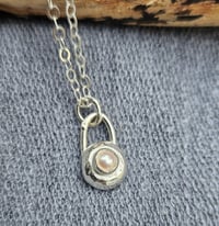 Image 8 of Made to order in 2 to 3 weeks! ' Anastasia ' - Pearl & Silver pebble Necklace 