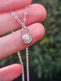Image 2 of Made to order in 2 to 3 weeks! ' Anastasia ' - Pearl & Silver pebble Necklace 