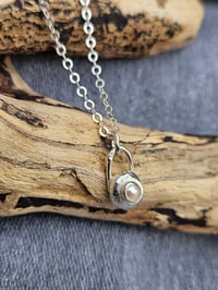 Image 11 of Made to order in 2 to 3 weeks! ' Anastasia ' - Pearl & Silver pebble Necklace 