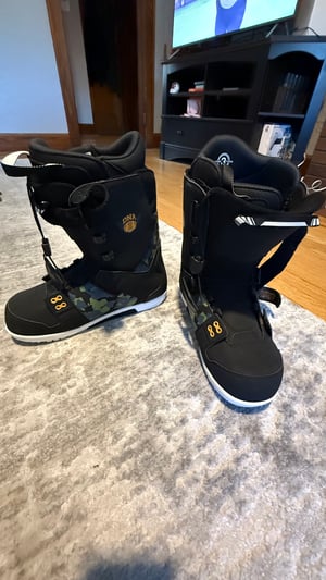 Image of Deelux Snowboard Boot Size 12