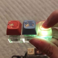 Image 2 of Sonic - Keycap Charms