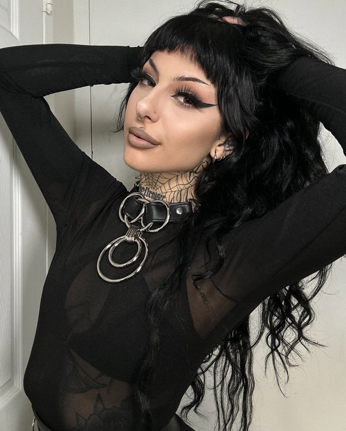 Infinity necklace silver