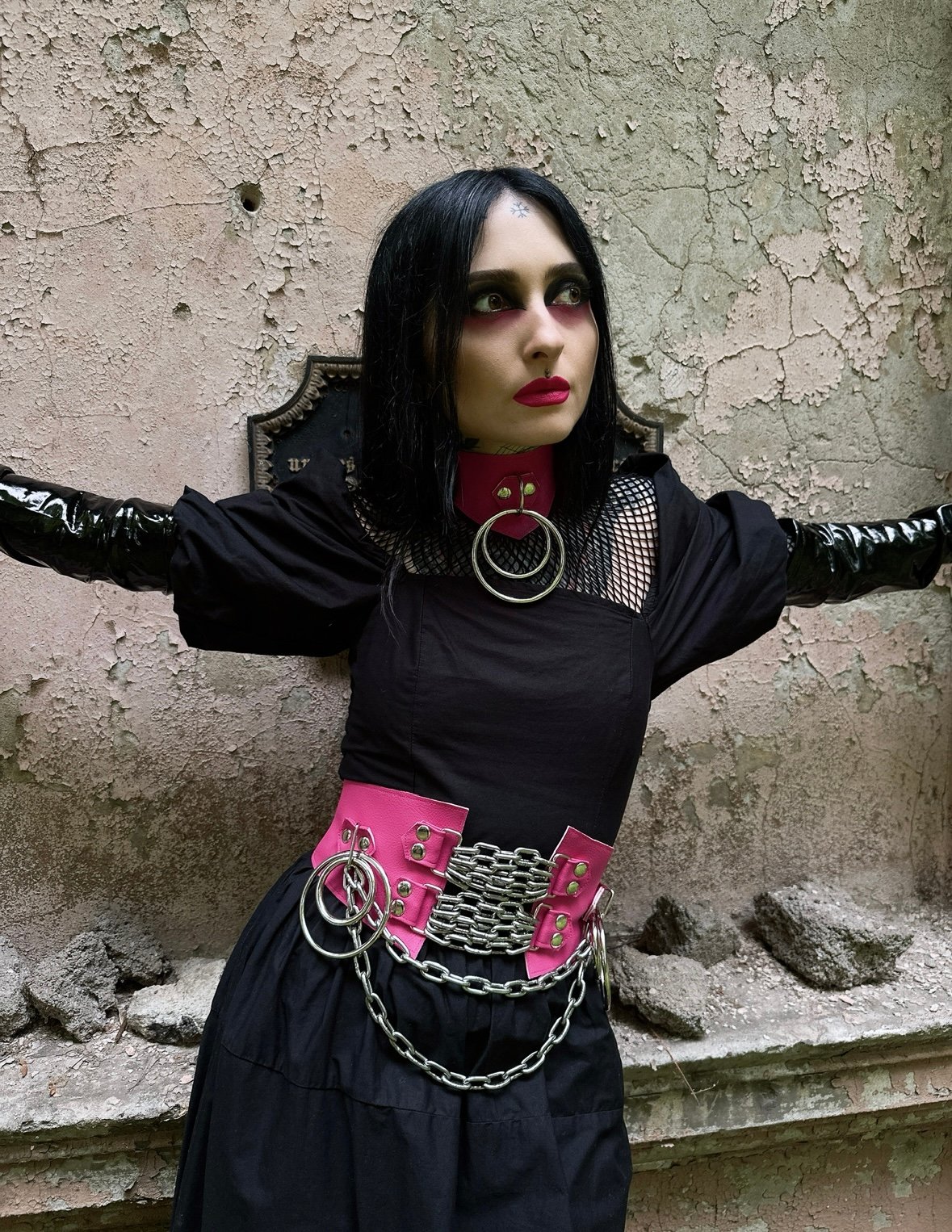 Charlotte collar Barbie pink