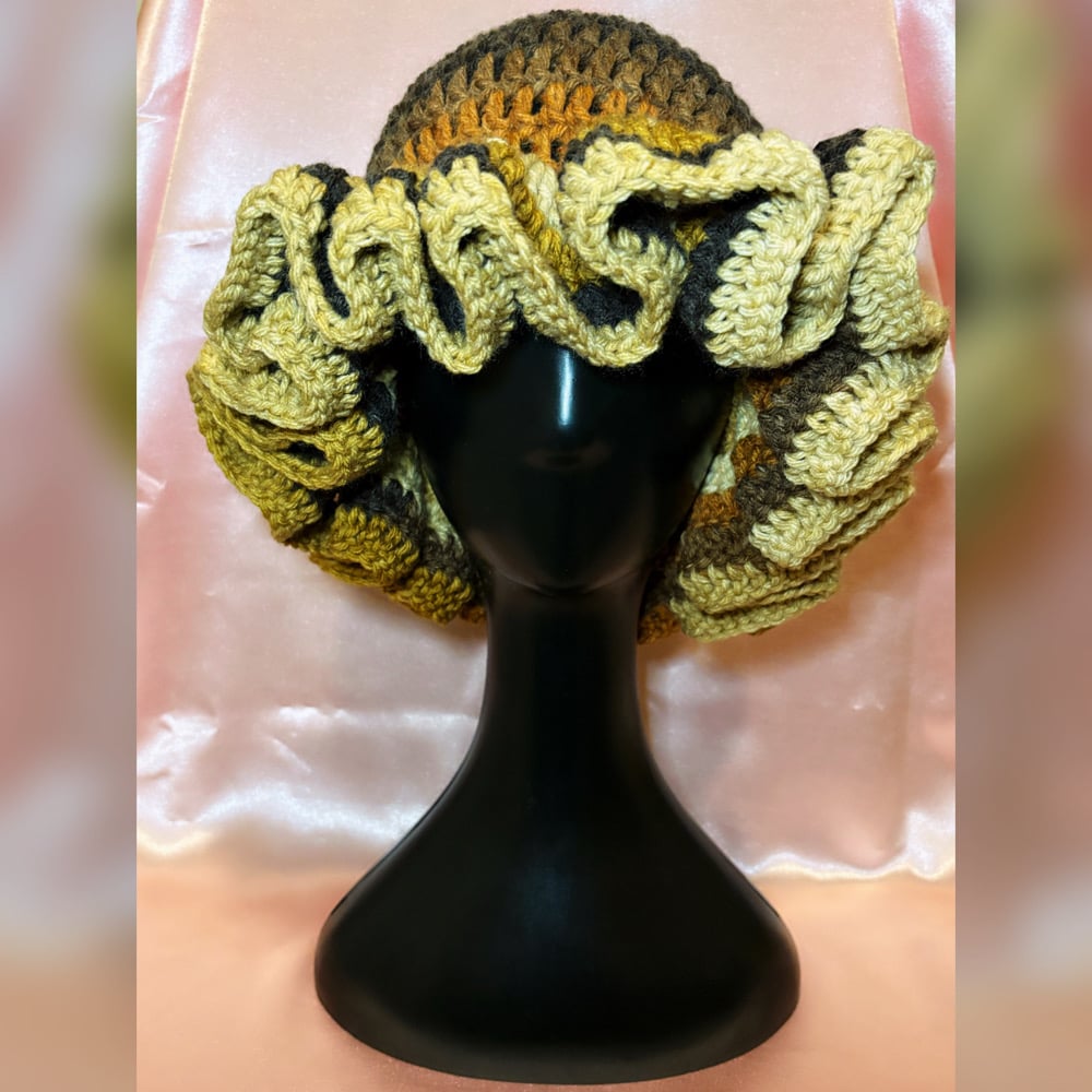 Image of Ruffled Brimmed Bucket Hat 