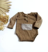 Image 1 of Baby photo session boy romper Adrien | 0-3 months | camel beige