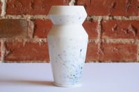 Image 3 of Double-diamond vase - porcelain