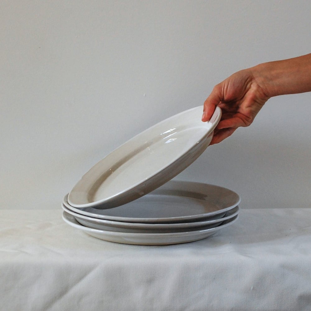 Image of Restaurant plate - White