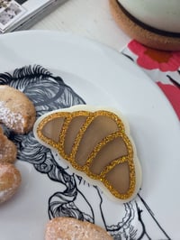 Image 1 of ROGLJIČEK  broška  // CROISSANT brooch