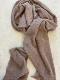 Image 2 of Soft alpaca Scarf — cappuccino brown