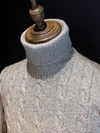 Image 2 of Maglione Dolcevita Treccia in Lana Merino Lambswool Grigio Moulinè 