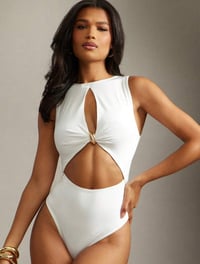 Image 9 of SKYNLYDRESS - Body sexy et élégant pour femmes 