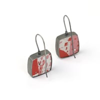 Image 2 of Seedling Tray Drops - red and gold