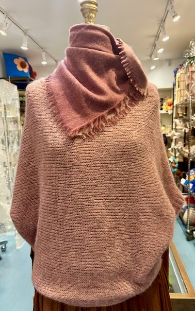 Image of Cashmere Triangle Scarves (3 Colors/2 Sizes)