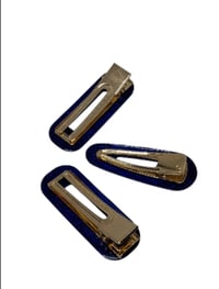 Image 5 of Glitter royal blue hairclip trio